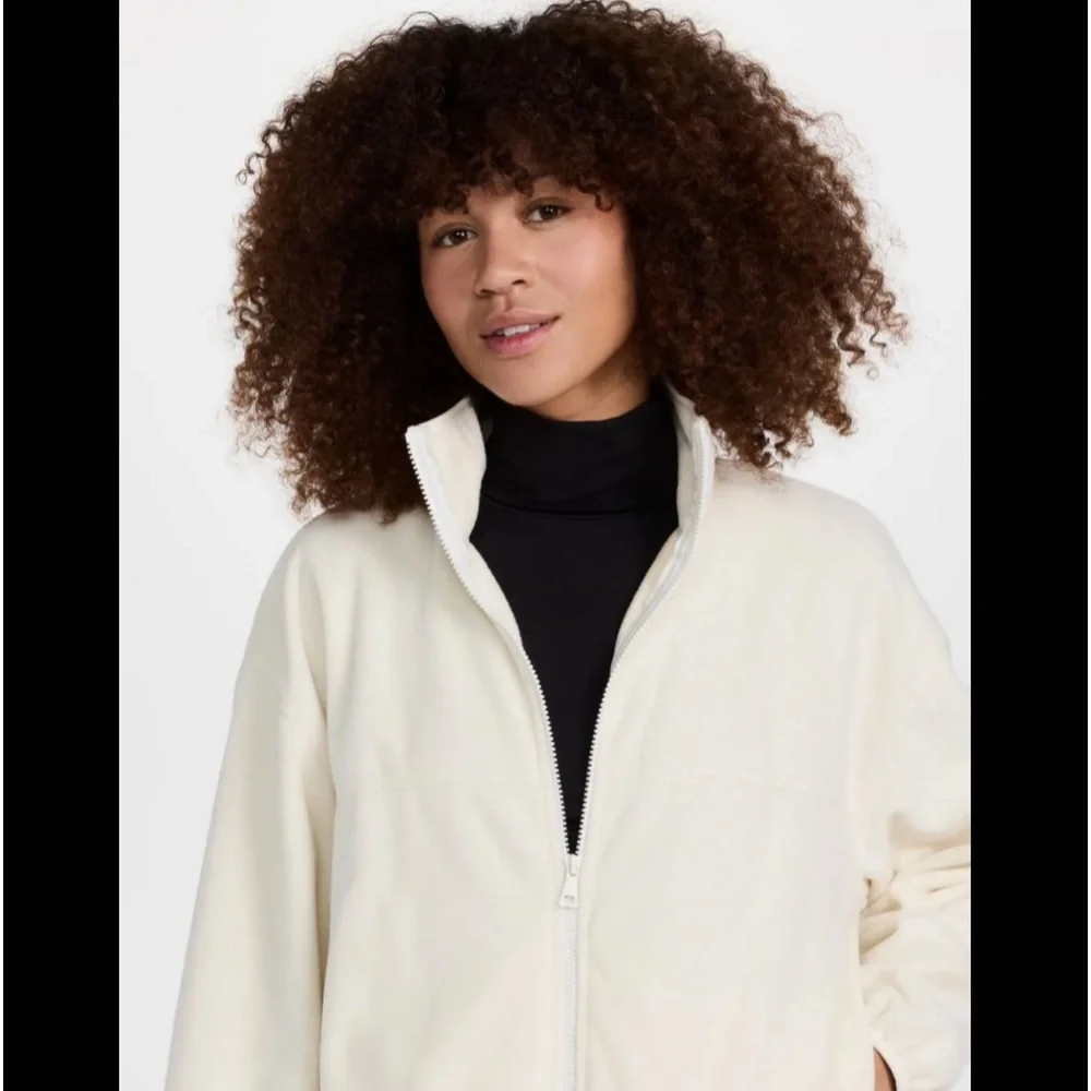 NWT Beyond Yoga Feeling Chill Jacket Size Small - Picture 3 of 5